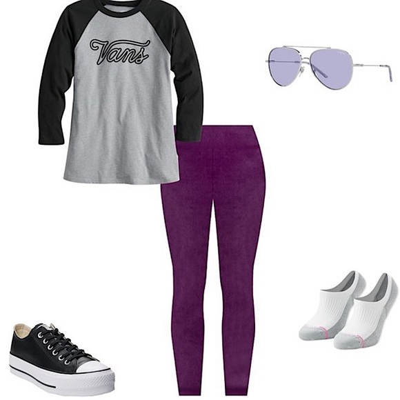 Juniors' Vans® Scripts Raglan Tee - Picture 5 of 7